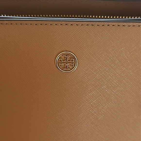 Tory Burch Tan Robinson Tote 14.5 × 12 x 6 - Picture 16 of 17